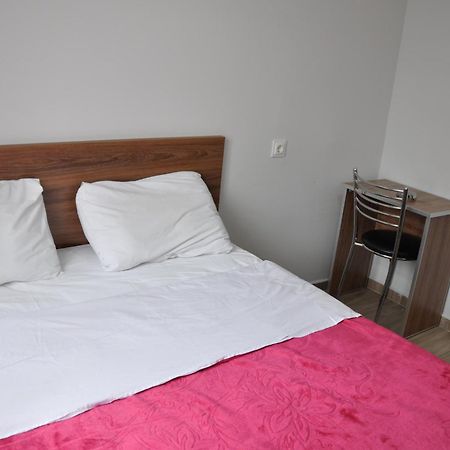 Hotel Altug اسبرطة الغرفة الصورة