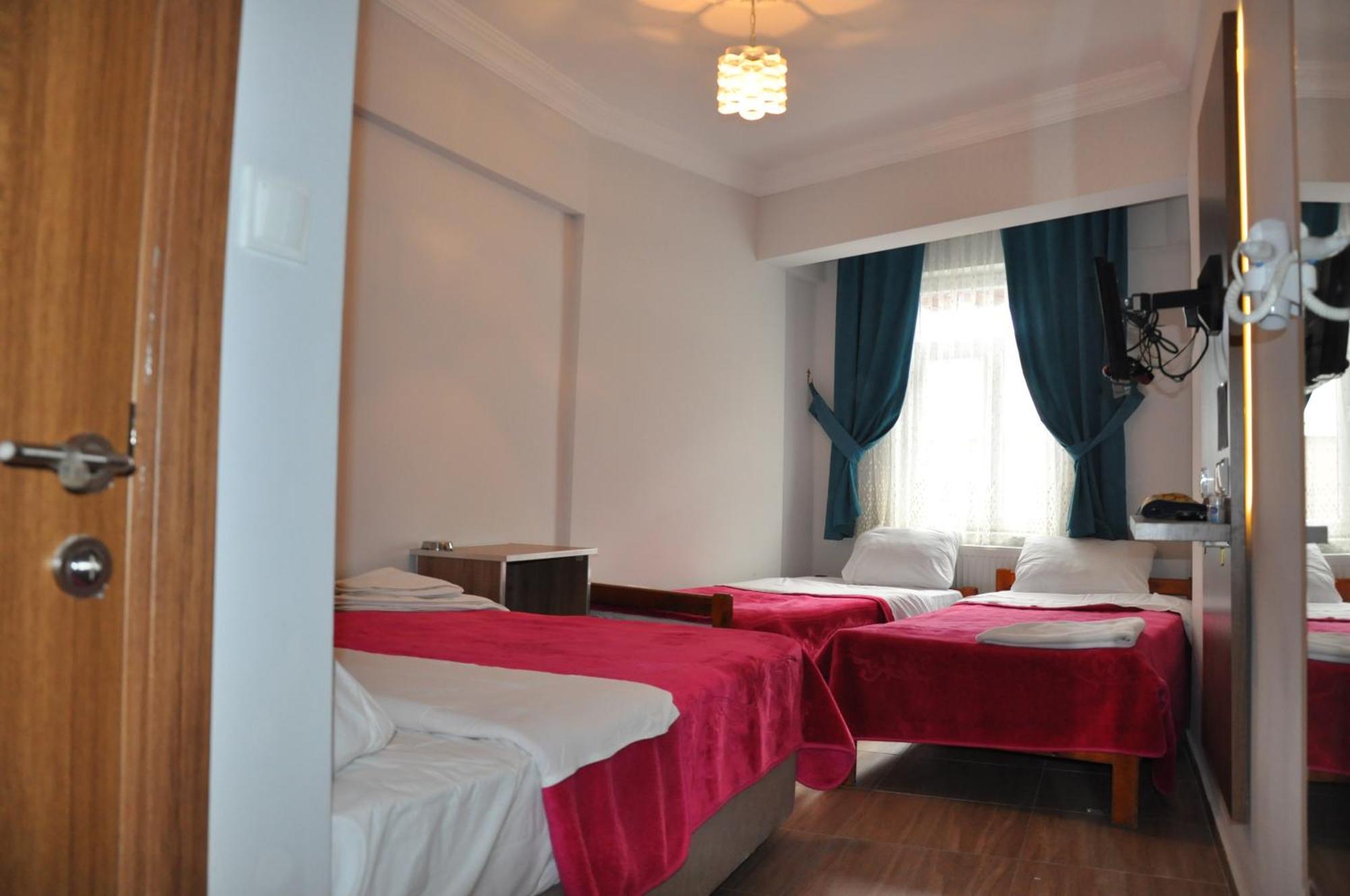Hotel Altug اسبرطة الغرفة الصورة